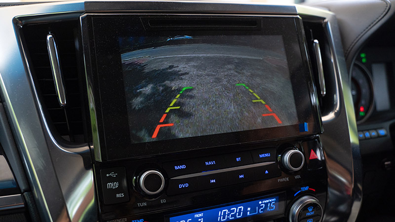 image_reversing-camera-installation